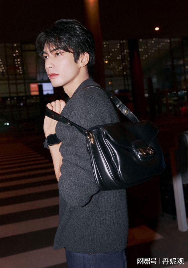 米兰这一夜白鹿摩登女王范倪妮黑丝性感十足李一桐太美了